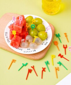 Household 26 letters fruit fork creative children’s animal cute fruit fork set lunch sign